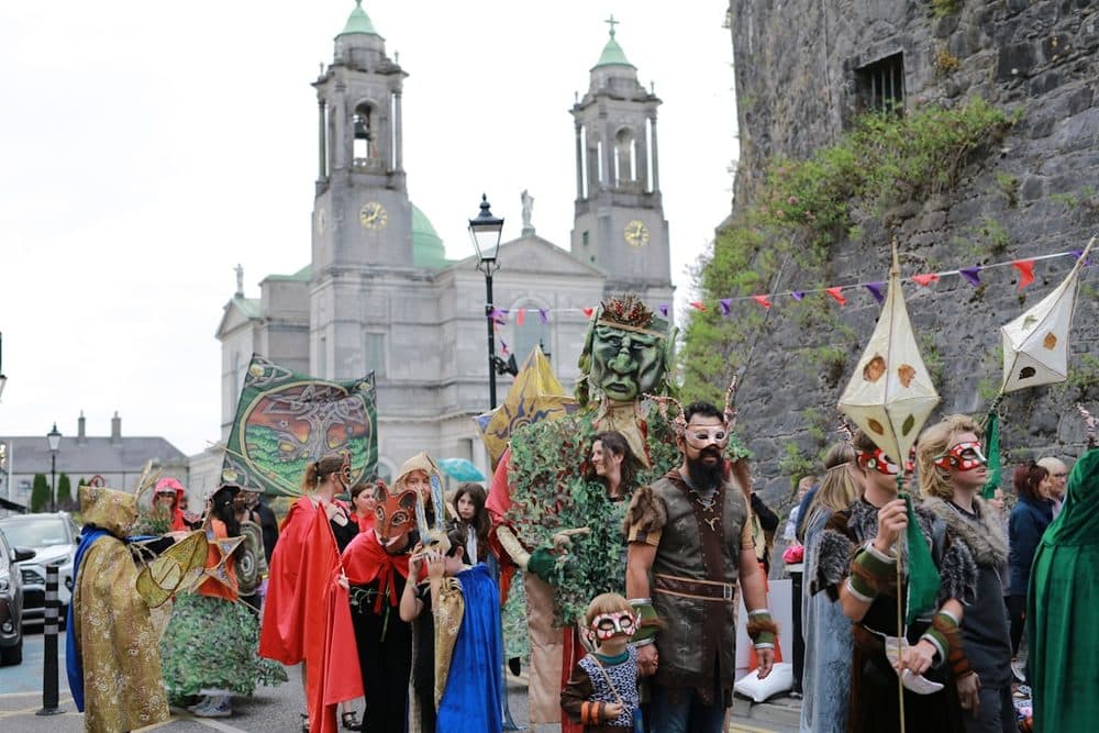 Dress Up, Irish Style